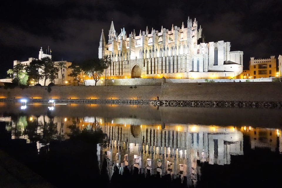 Catedral de Palma de Mallorca: Elige la mejor zona para comprar tu vivienda en Palma de Mallorca con esta guía 2025.